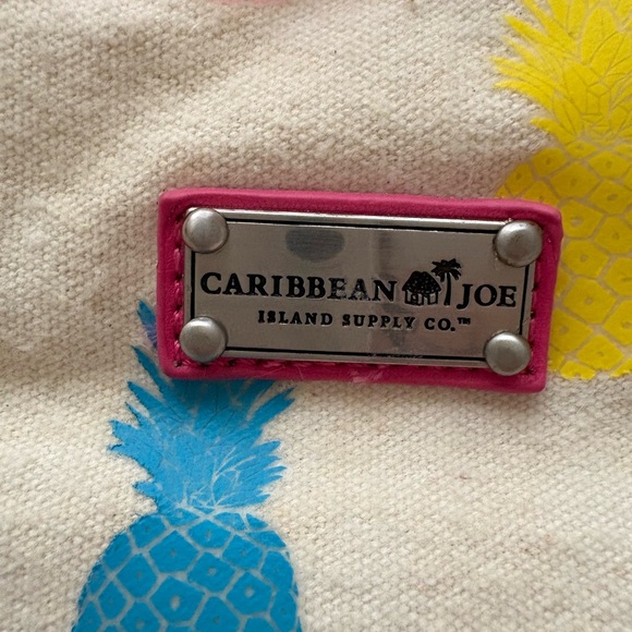 Caribbean Joe Pineapple Beach Bag - Picture 2 of 4